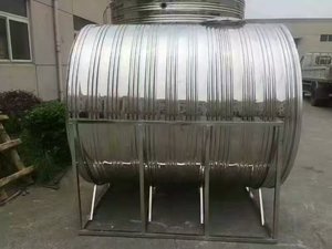 带支架立式水箱